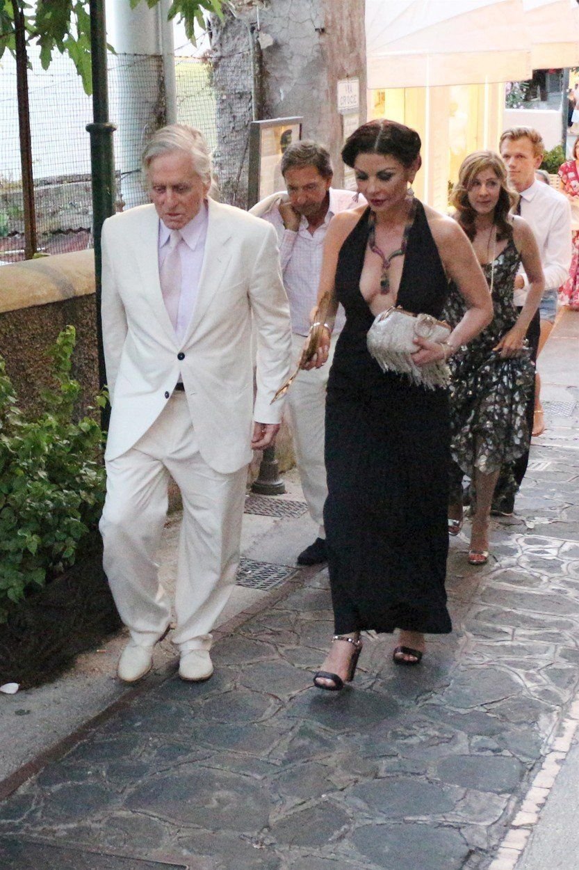 Michael Douglas a Catherine Zeta-Jonas na Capri