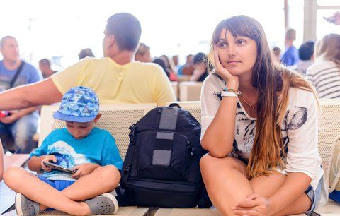 Týden dovolené a „basta“. Víc volna firmy lidem nedají, porušují zákon