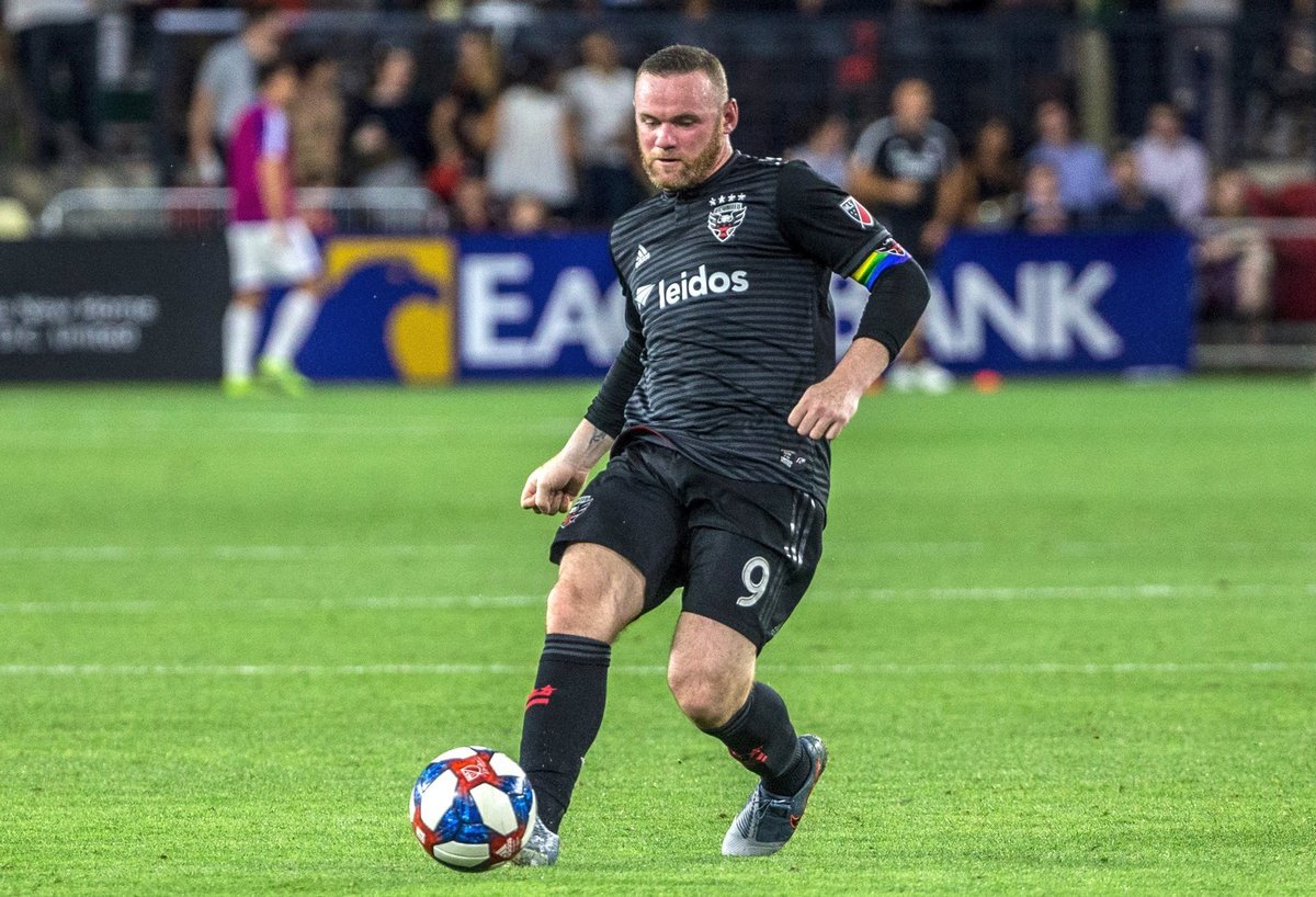 Wayn Rooney (33)