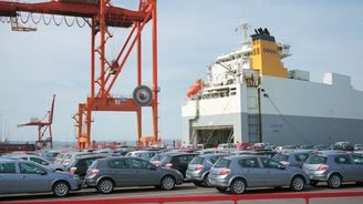 Čína otevírá dveře zahraničním automobilkám. Sníží clo na dovoz