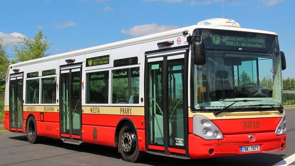 Retrobus Karosa Citelis míří do pražských ulic 