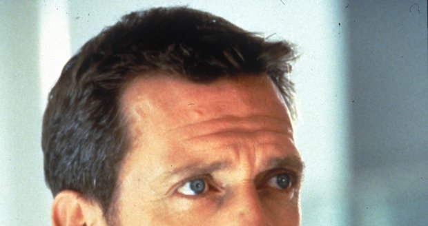 Hugh Laurie ve filmu Maybe Baby