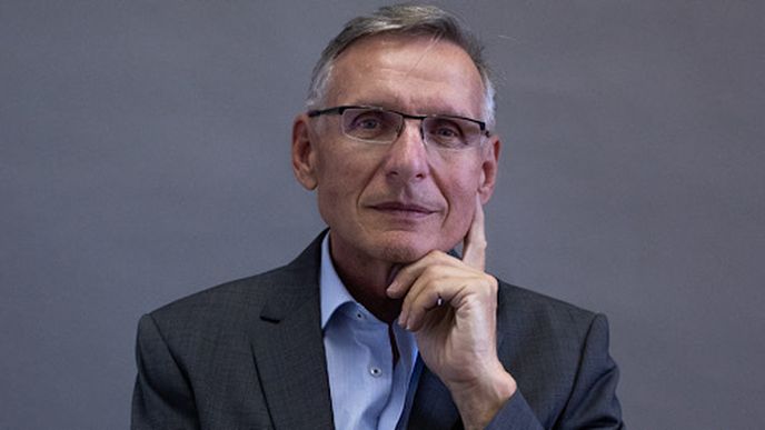 Dr. Josef Mrňous, realitní makléř, NextReality Expert