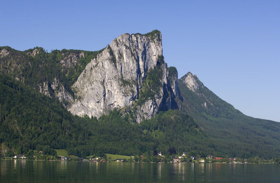 Rakouská hora Drachenwand u jezera Mondsee