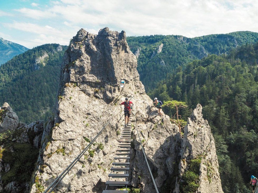 Rakouská hora Drachenwand u jezera Mondsee (ilustrační foto)