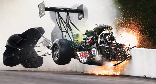 CRASH! Dragster na cucky