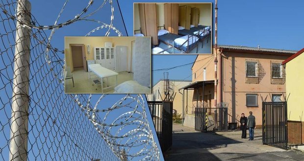 Trestance vystřídají uprchlíci: Nahlédněte do nového tábora v bývalé věznici