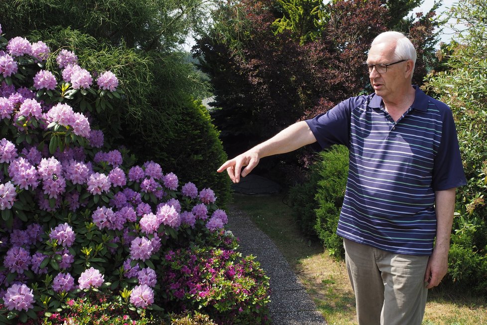 Jiří Drahoš na své chatě u Kamýku nad Vltavou