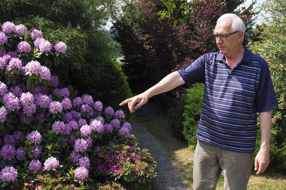 Jiří Drahoš na své chatě u Kamýku nad Vltavou