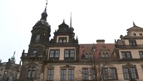 Policie je na stopě pachatelů loupeže cenných klenotů z historické barokní klenotnice v Drážďanech.