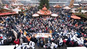 Tradiční štólové slavnosti na oblíbených vánočních trzích v Drážďanech (3. 12. 2022)