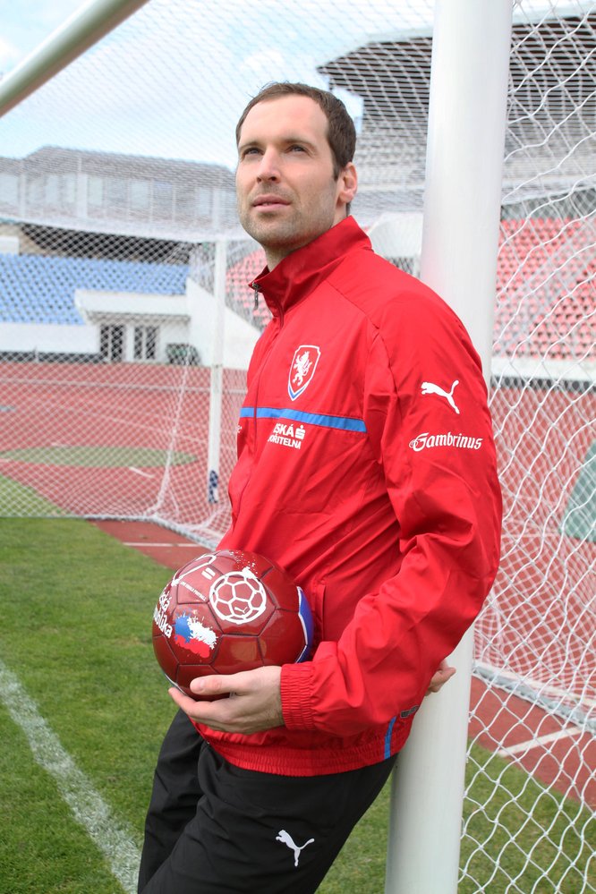 Petr Čech je jedním ze členů Dream Teamu, který může pomoci zejména mladým sportovcům