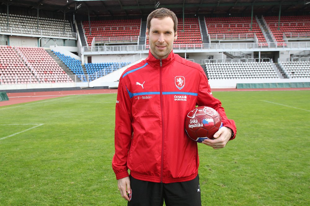 Petr Čech je jedním ze členů Dream Teamu, který může pomoci zejména mladým sportovcům