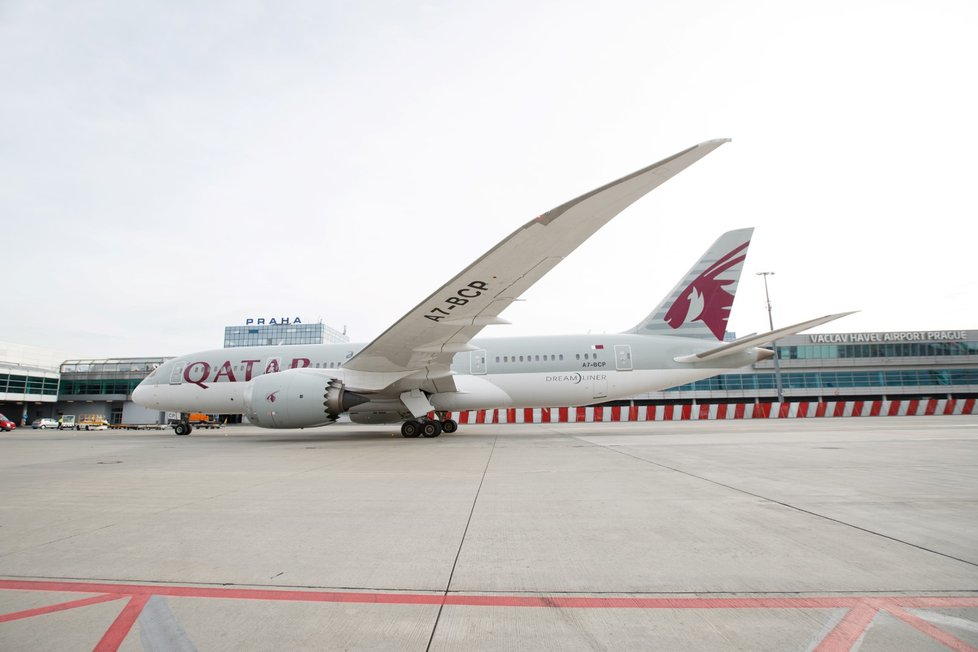 Na pražském letišti přistál Boeing 787 Dreamliner.