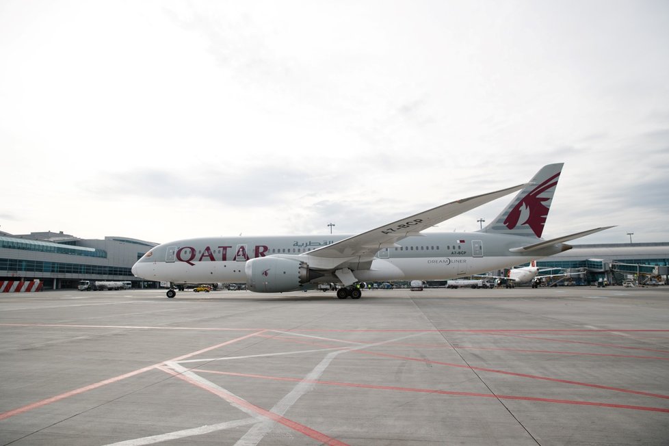 Na pražském letišti přistál Boeing 787 Dreamliner.