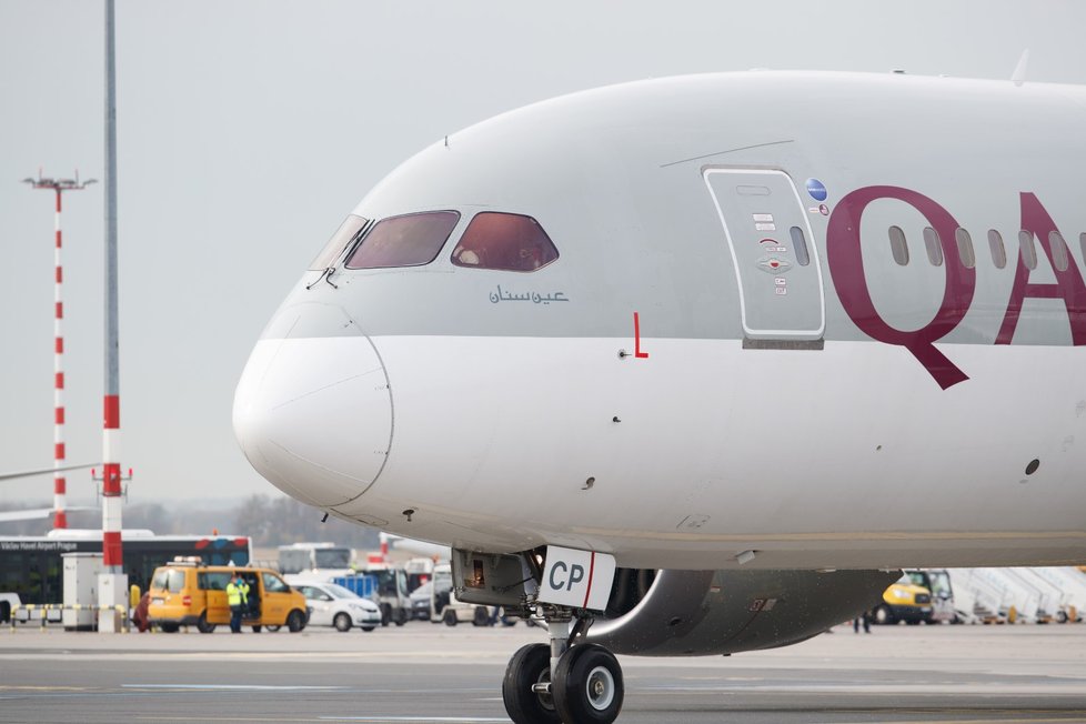 Na pražském letišti přistál Boeing 787 Dreamliner.