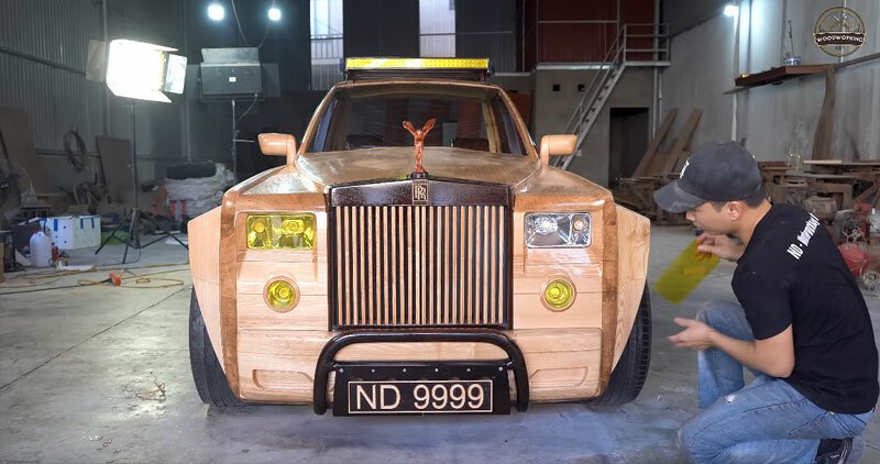 Dřevěný Rolls-Royce 6x6