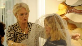 Drew Barrymore v závoji: Těhotná se připravuje na svatbu