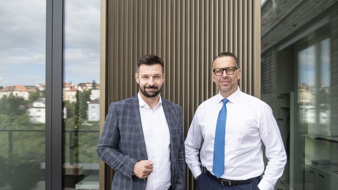 Josef Šilhánek a Sales & Marketing Director divize DRFG Home Martin Nesládek