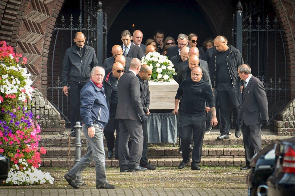 Za vraždu jsou stíháni členové klanu Hamidovičovců. Podle soudního zdroje byla jeho vražda důsledkem nepodařeného únosu.