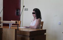 Drogově závislá žena před soudem: Na zlodějny brala i dceru (8)!