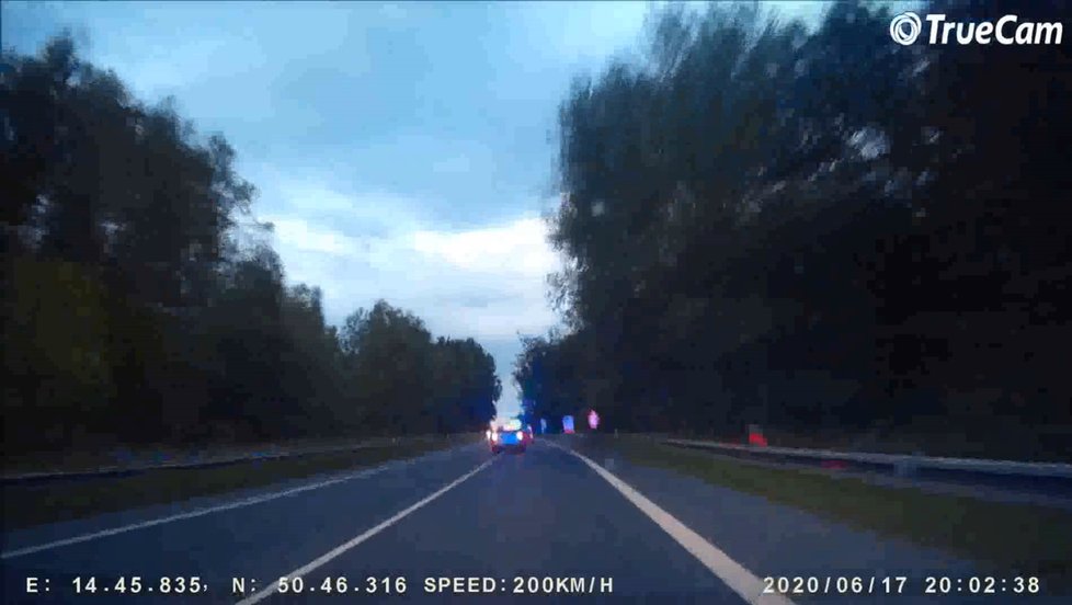 Policistům na Českolipsku ujížděl zdrogovaný řidič.