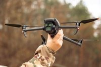 „Protidronová zeď“ v zajetí hádek. Evropa se pře o obranu, Rusko mezitím vesele provokuje