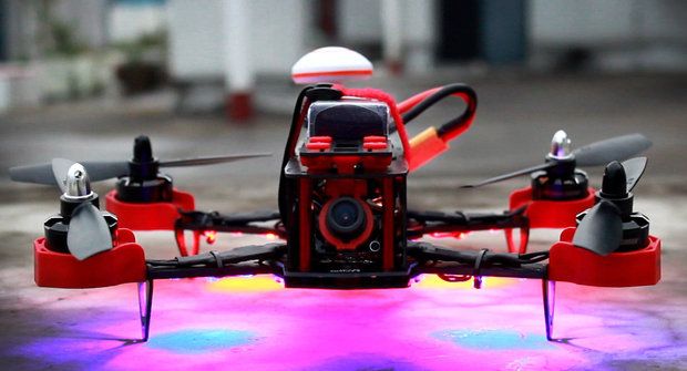 Prázdninové tipy na drony pro každého!
