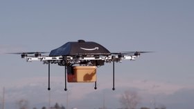 Donáškový dron