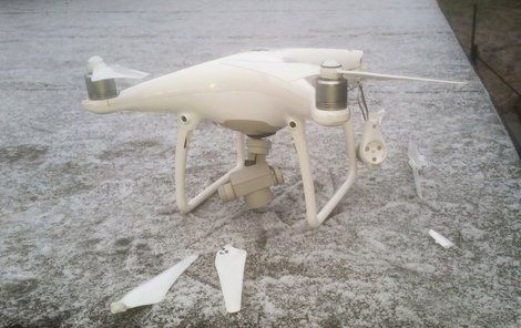 Sestřelil drahý letící dron! 