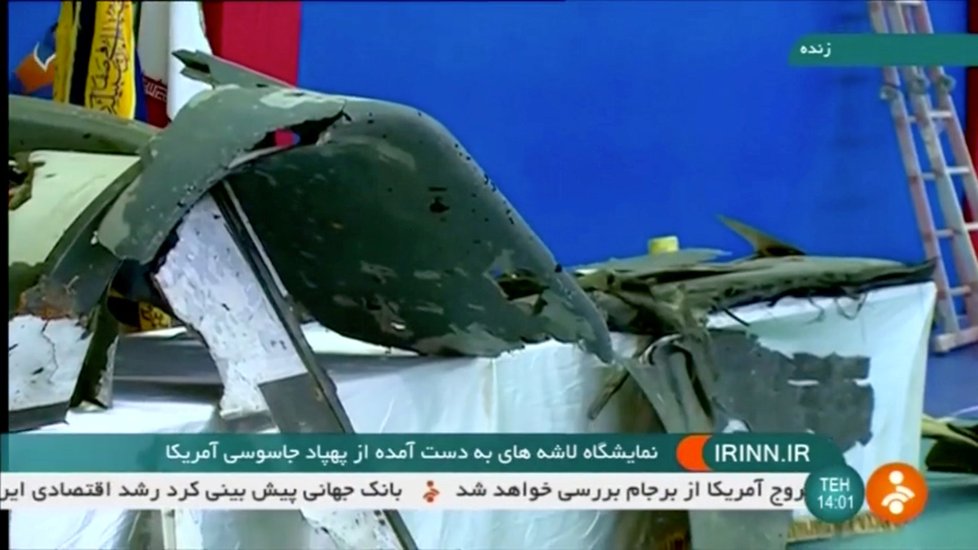 Trosky amerického dronu, který sestřelil Írán.