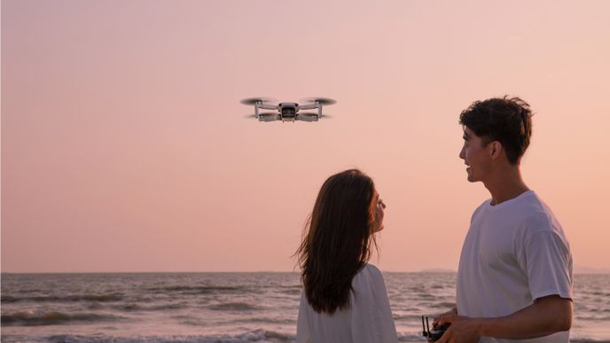 Novinka DJI Mini SE: Ideální první dron pro celou rodinu