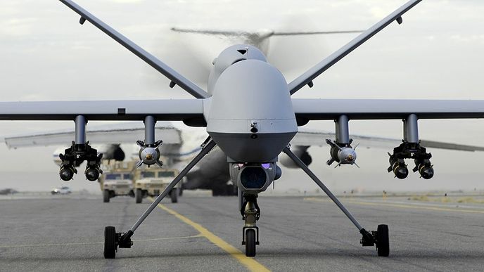 Dron MQ-9 Reaper, který usmrtil islamistického teroristu Kásima Solejmáního