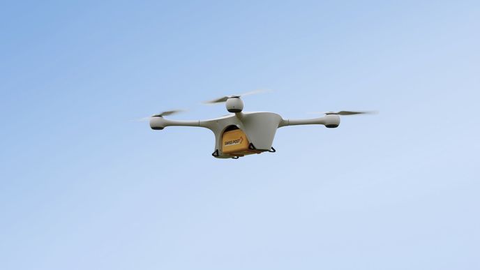 Drony Švýcarské pošty budou transportovat i laboratorní vzorky