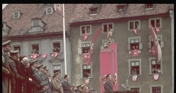 Nacista Konrad Henlein na proslovu v Sudetech.