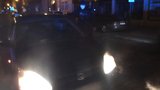 VIDEO: „Zavři ty dveře, kr*ple!“ křičel řidič (40) stojící na přechodu na strážníka 