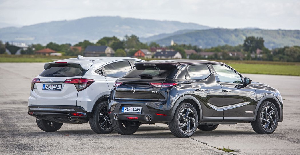 DS 3 Crossback 1.2 PureTech 8AT vs. Honda HR-V 1.5 Turbo CVT