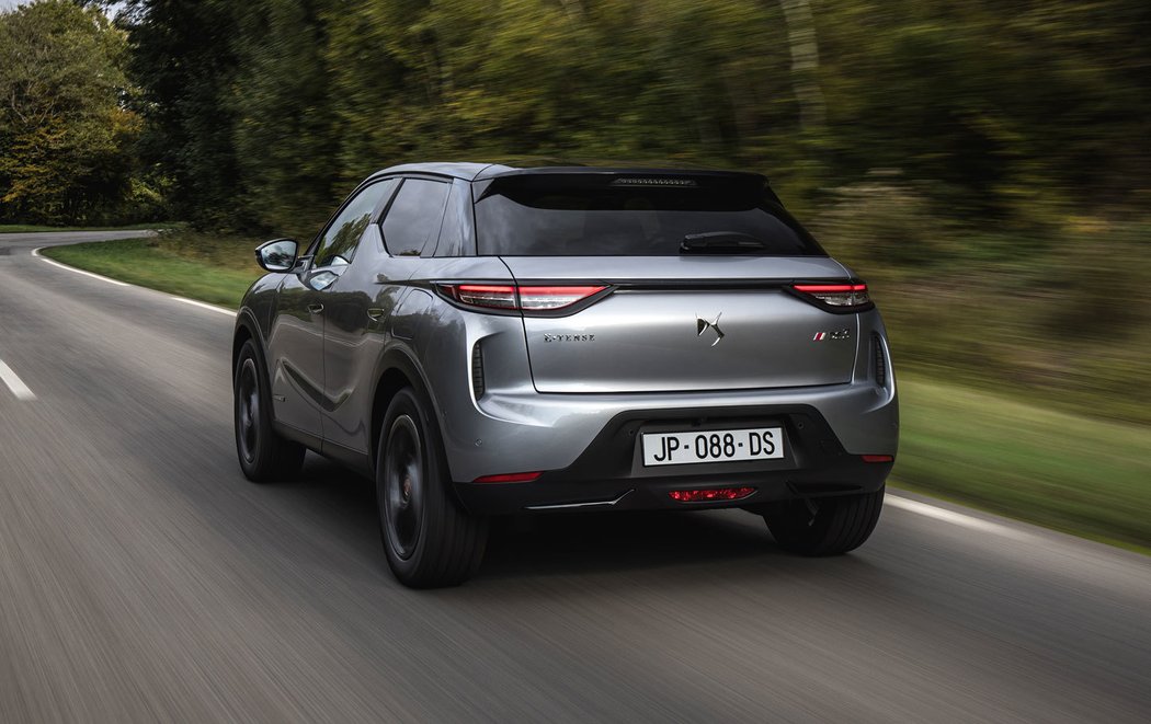 DS 3 Crossback E-Tense Performance Line