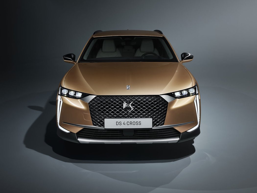 DS 4 Cross