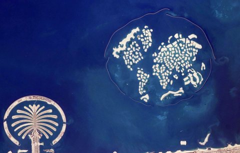 Umělé ostrovy v Dubaji se potápějí