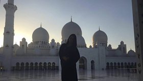 Adéla navštívila i mešitu v Abú Dhabí.