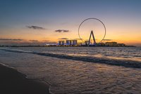 EXPO 2020:  Dubaj dokončuje největší vyhlídkové kolo, Češi budou servírovat koprovku