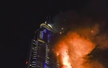 Hotel v plamenech! Ohnivé drama v Dubaji!