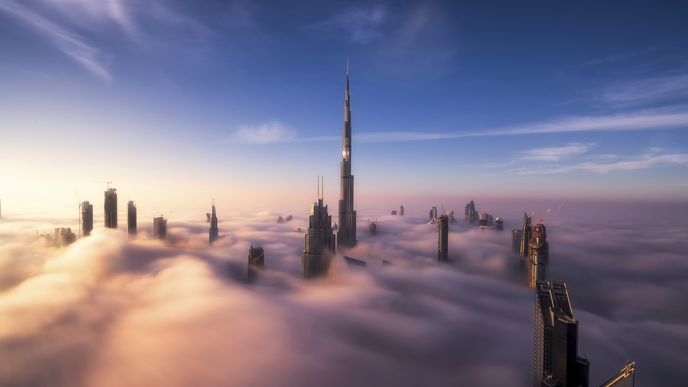 Dubaj: Město věží je zahalené hustou mlhou z Perského zálivu