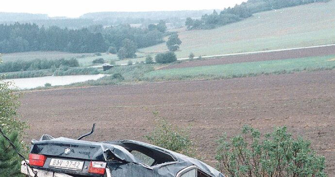 Okolnosti Dubčekovy tragické nehody na dálnici D1 zůstávají dodnes obestřené tajemstvím