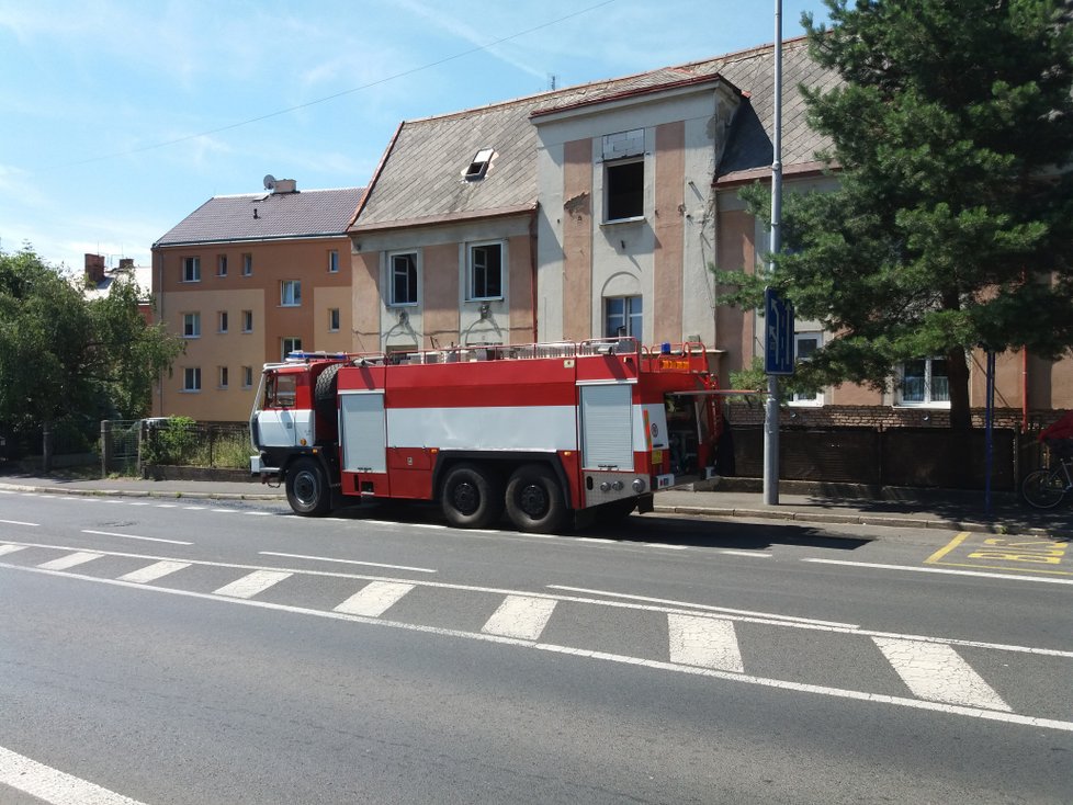 Výbuch plynu na Teplicku: Těžce zraněný senior a rodiny bez střechy nad hlavou