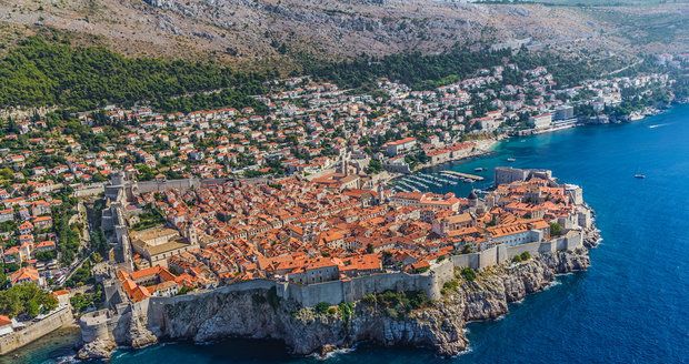 „Byli jsme celí od ho*en!“ Čtenáře Blesku zaplavily v Dubrovníku fekálie