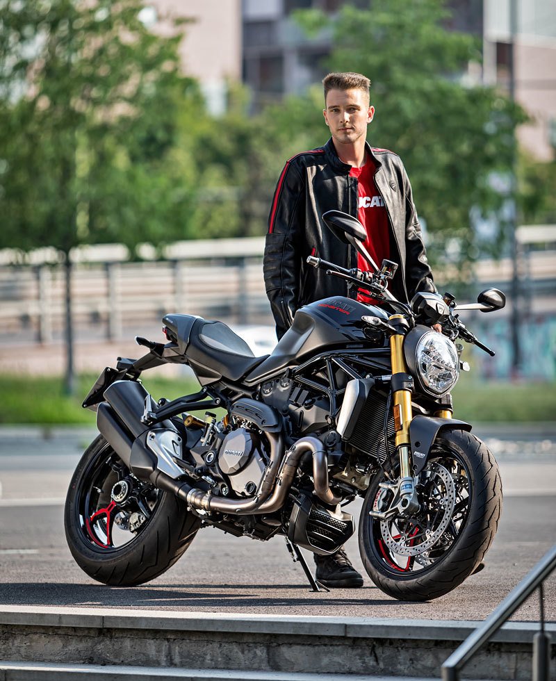 Ducati Monster 1200 S