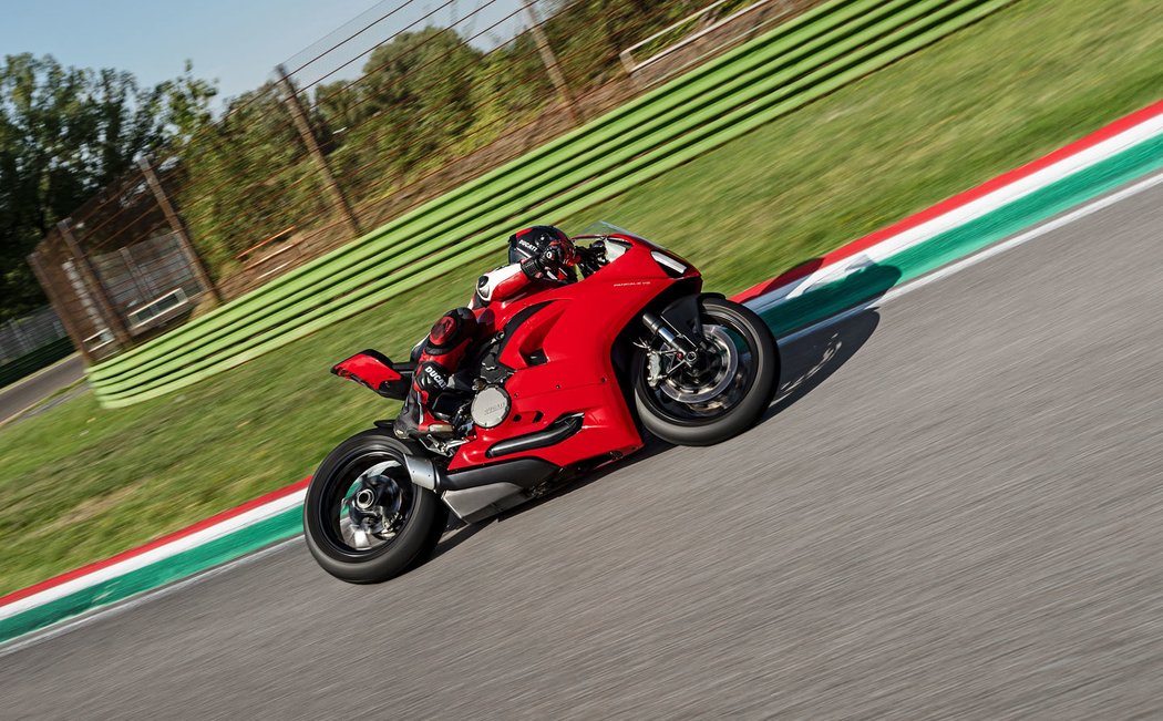 Ducati Panigale V2