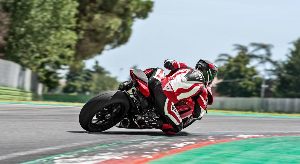 Ducati Panigale V2